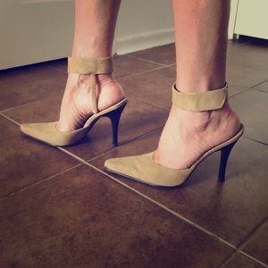 Ladies shoes